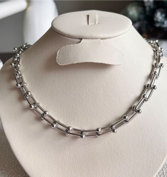 Tiff Necklace